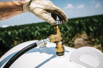 how to maintain a propane tank