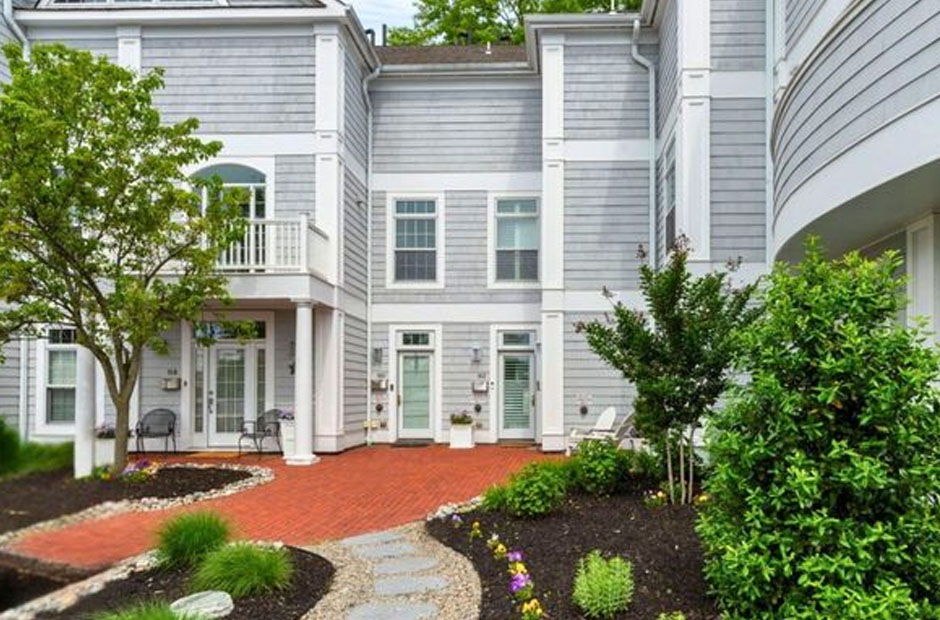 renting a townhome in spring lake