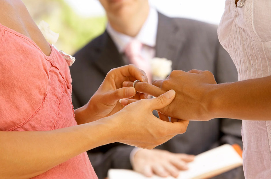 same sex spouse benefits