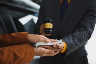 6 red flags to watch for in a car accident settlement offer