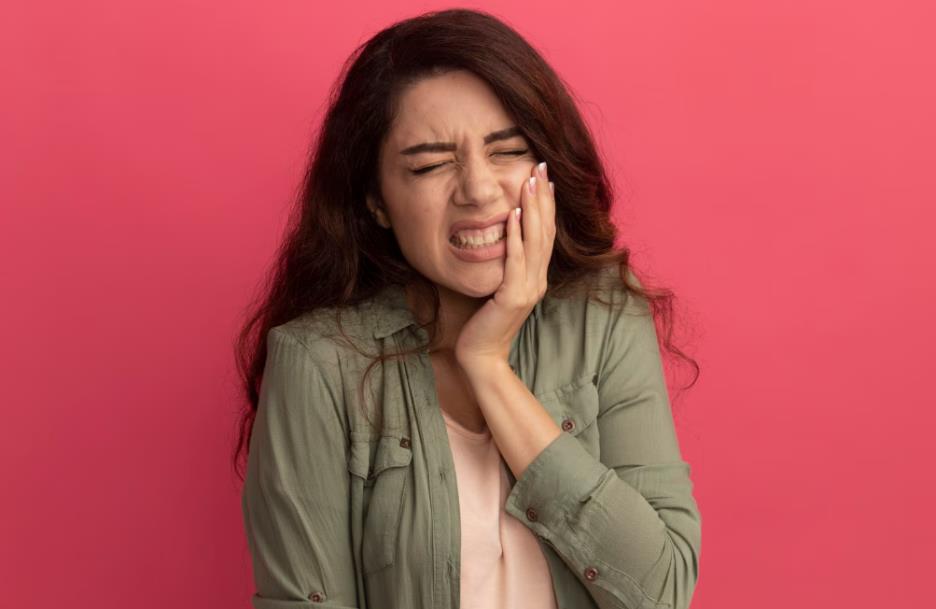 8 signs that your dental pain requires an immediate emergency dentist visit 4