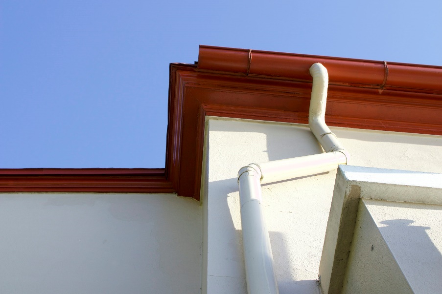 signs it’s time to replace or upgrade your gutter system