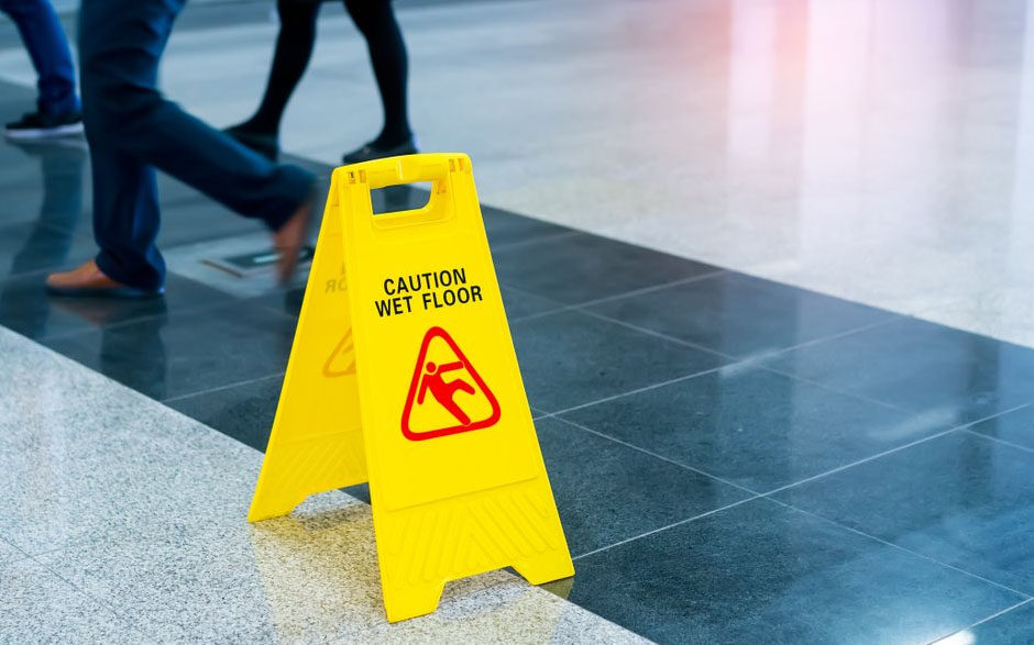 common causes of slip and fall accidents and who is liable